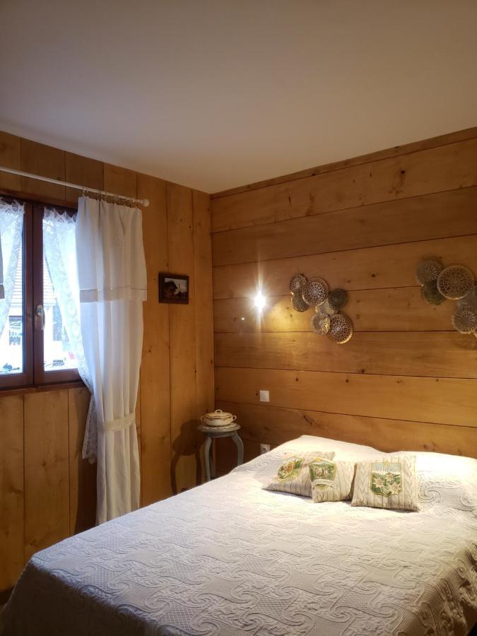Les Chalets De La Garenne La Ferté-Beauharnais Exterior foto
